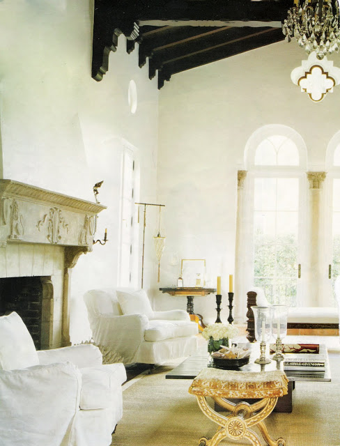 Living Room Detail - Homeowner/Designer:  Jenny Peters, Coconut Grove - as seen on linenlavenderlife.com