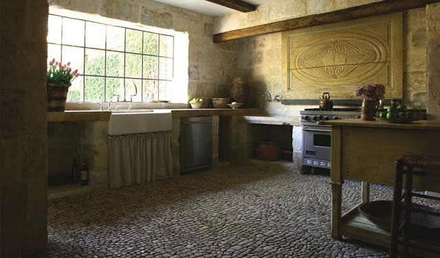 Pamela Pierce kitchen design for Ruth Gay, owner of Chateau Domingue as seen on linenlavenderlife.com