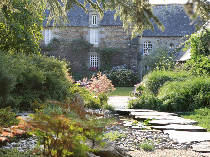 Jardins du Botrain-Jardins Maison - as seen on linenlavenderlife.com